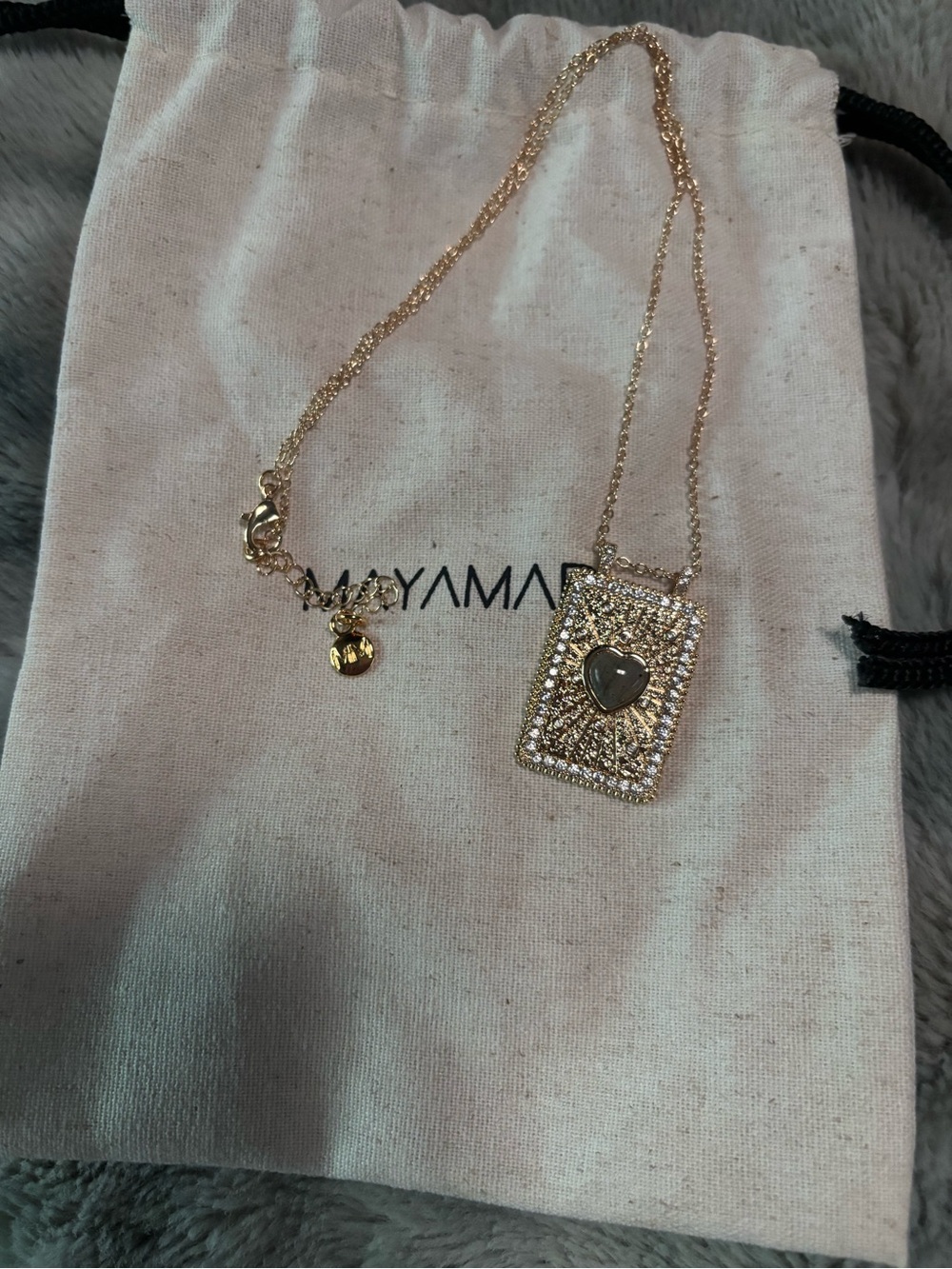MAYAMAR 24K Gold Heart Necklace - Picture 4 of 4